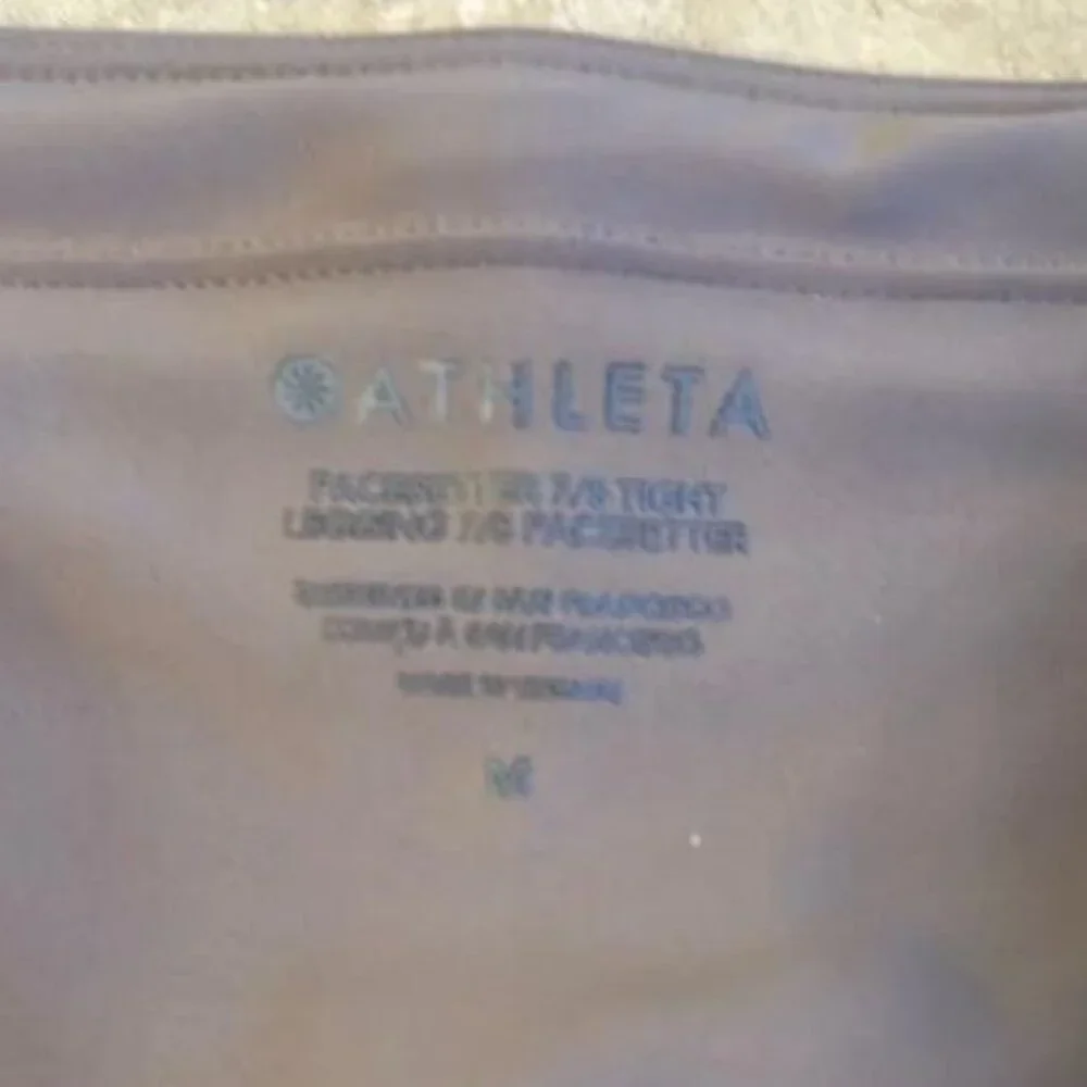 NWT Athleta Pacesetter 7/8 Taupe High-Waist Leggings sz Medium - Picture 7 of 7